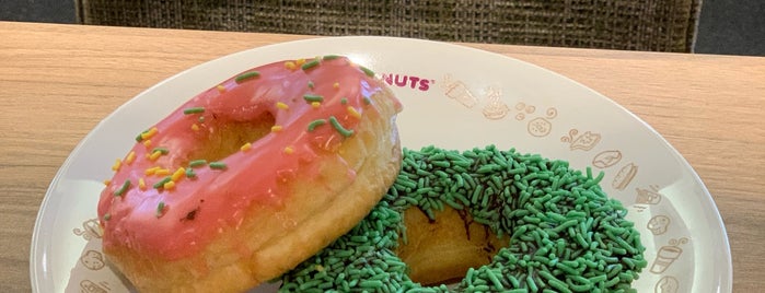 Dunkin' is one of Guide to Jakarta Barat's best spots.