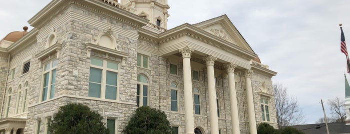 Shelby County Courthouse is one of Alabama Courthouses.