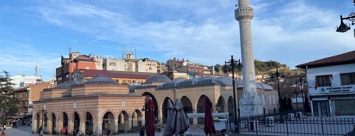 Münire Sultan Medresesi ve El Sanatları Çarşısı is one of Kastamonu gezilecek yerler.