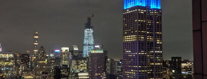 The Rooftop at The Beatrice is one of สถานที่ที่บันทึกไว้ของ Ebru.