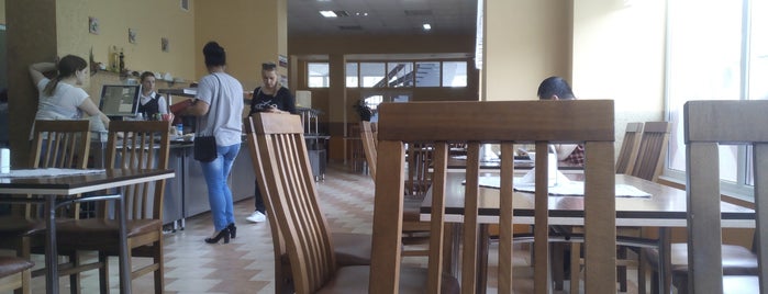 Їдальня на Петефі / On Petefi dining room is one of Їдальні Ужгорода.