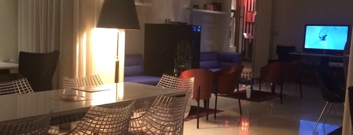 Living Room Café | لیوینگ روم کافه is one of Orte, die Dorsa gefallen.