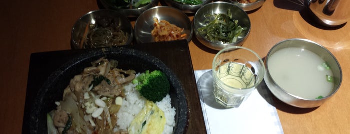 고려삼계탕 Korean Ginseng Chicken Soup & Bibimbap is one of Locais curtidos por Anil.
