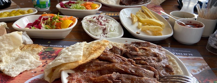 İntiba Döner Restaurant is one of Locais curtidos por Sinem.