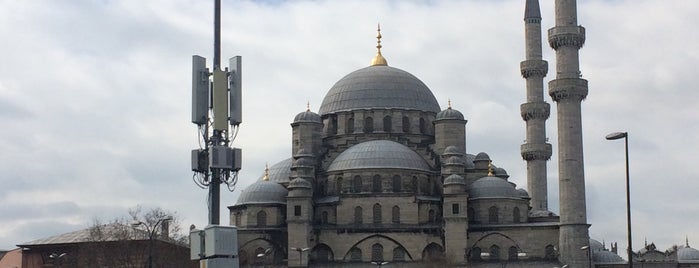 Мечеть Михримах-султан is one of Elena : понравившиеся места.