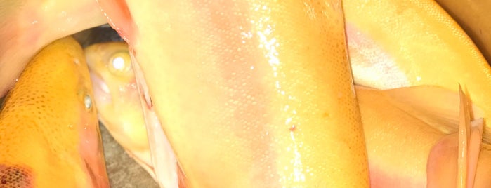 Золотая рыбка is one of Lugares favoritos de Elena.