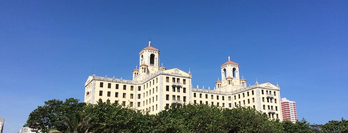 Hotel Nacional de Cuba is one of Tempat yang Disukai Seyhan.