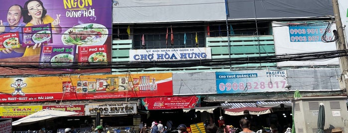 Hoa Hung Market is one of Sai Gon Flea Markets.