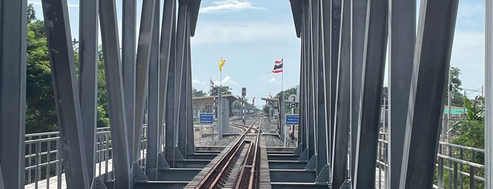 Cambodia Immigration is one of สถานที่ที่ mustafa ถูกใจ.