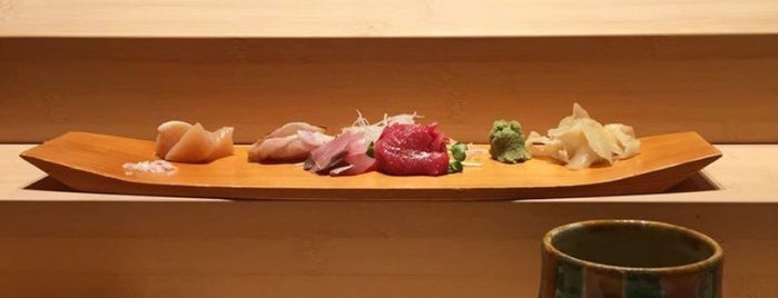 Sushi Yasuda is one of สถานที่ที่ Kit&kafoodle ถูกใจ.