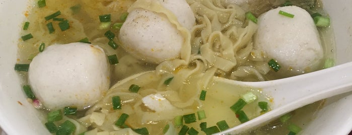 Li Xin Teochew Fishball Noodles is one of Kit&kafoodleさんのお気に入りスポット.