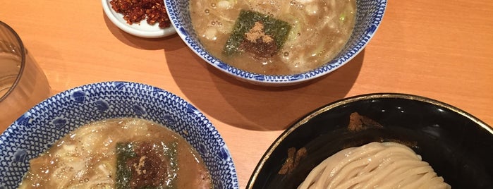 Rokurinsha is one of Posti che sono piaciuti a Kit&kafoodle.