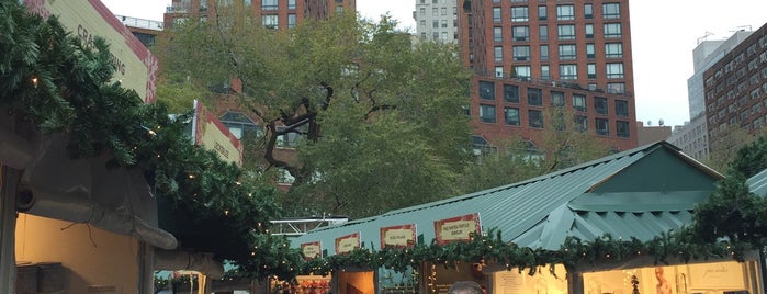 Union Square Holiday Market is one of Cool Place to revisit.