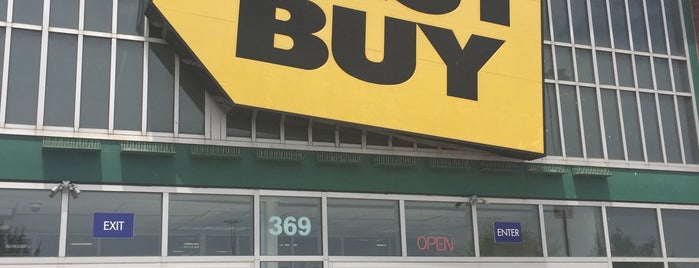 Best Buy is one of The 7 Best Electronics Stores in Brooklyn.
