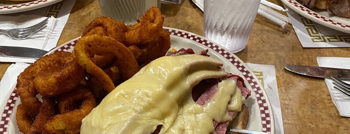 Andrew's Diner is one of Kimmie's Saved Places.