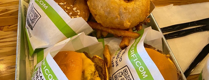 BurgerFi is one of The 15 Best Places to Get a Big Juicy Burger in Brooklyn.