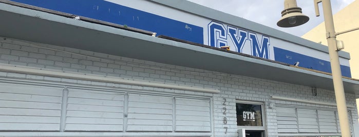 Gym Sportsbar is one of สถานที่ที่ Bryan ถูกใจ.