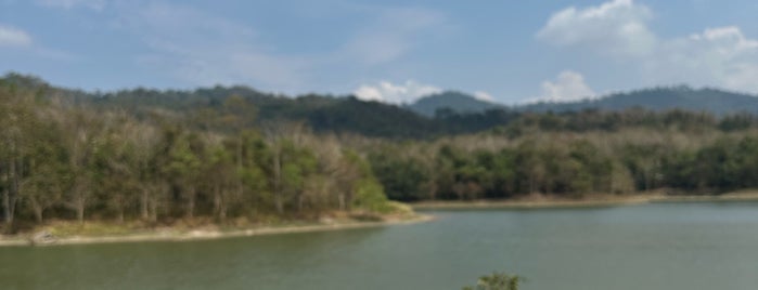 ศูนย์ศึกษาธรรมชาติและท่องเที่ยวเชิงนิเวศเจ็ดคด-โป่งก้อนเส้า is one of ลพบุรี สระบุรี.