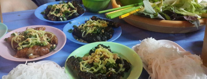 Bò lá lốt ngã 4 Tôn Đức Thắng & Nguyễn Hữu Cảnh is one of big meal in Saigon.