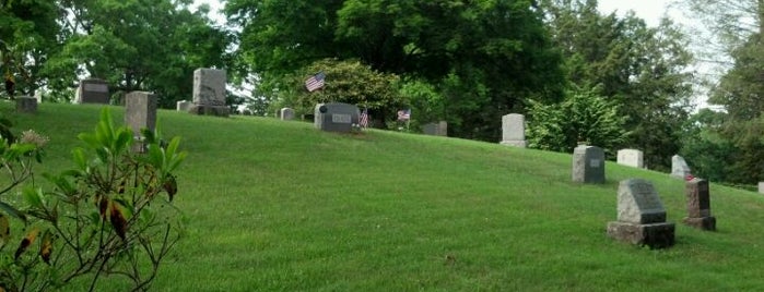 Riverside Cemetery is one of Best Cemeteries.