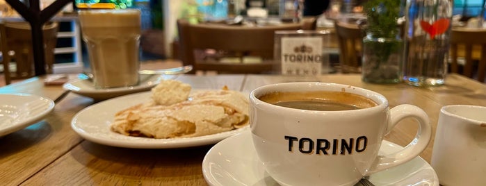 Café Torino is one of Tempat yang Disukai Daniel.
