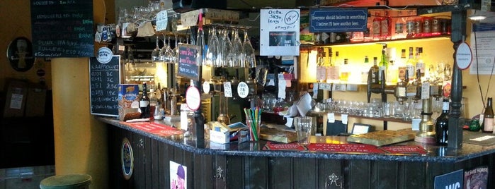 One Pint Pub is one of Tempat yang Disukai Kalle.