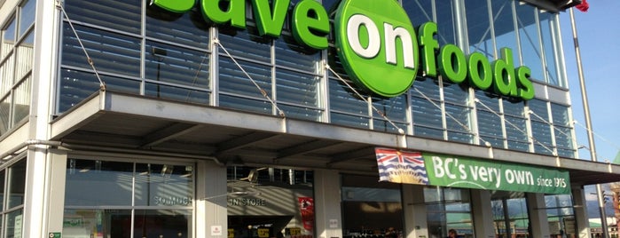 Save-On-Foods is one of Lieux qui ont plu à Rick.