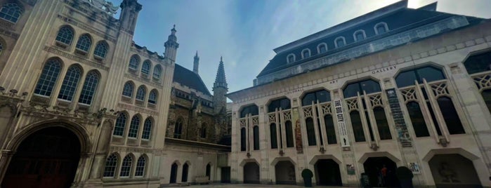 Guildhall is one of Henry : понравившиеся места.