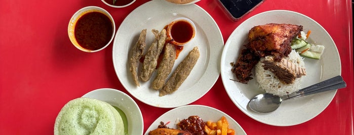 Nasi Dagang Atas Tol is one of Malaysia food.