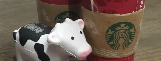 Starbucks is one of Ritaさんのお気に入りスポット.