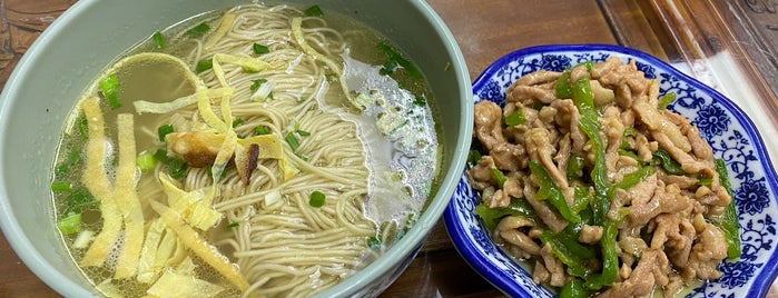 Feng Yu Restaurant is one of Nさんのお気に入りスポット.