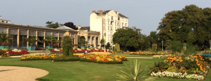 Parc du Thabor is one of Grace'nin Beğendiği Mekanlar.