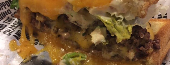 Blaze Burgers & More is one of Locais salvos de Foodie 🦅.