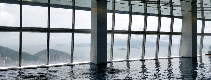 Swimming Pool is one of Atti'nin Beğendiği Mekanlar.