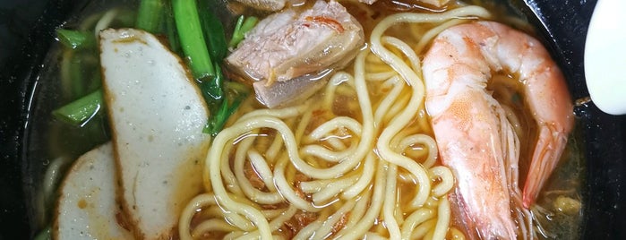 Old Place Fresh Prawn Noodles 老地方鲜虾虾面 is one of Pork lard lovers' list.