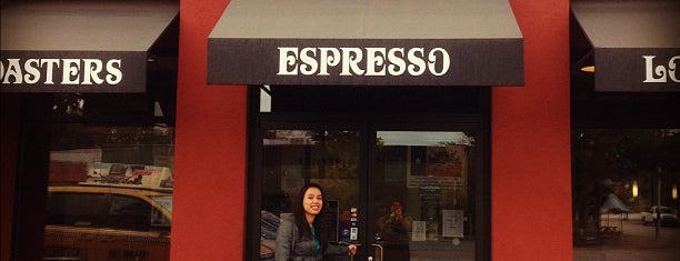 Avoca Coffee is one of Tempat yang Disukai Jenna.