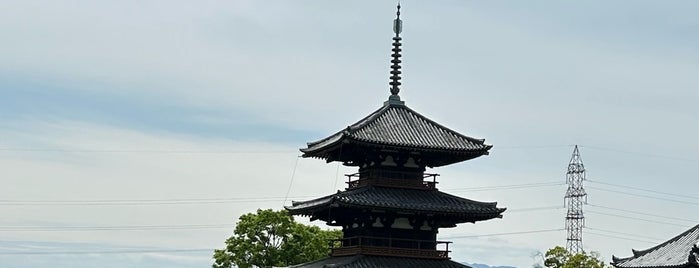 法起寺 is one of 重塔.