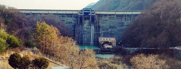 Miwa Dam is one of สถานที่ที่ Minami ถูกใจ.