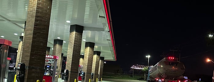 QuikTrip is one of Lugares favoritos de Sirus.