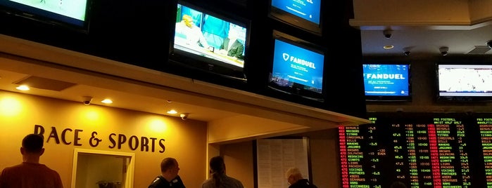 Race & Sports Book @ Flamingo is one of Lugares favoritos de Allison.