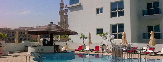 Hyatt Place Dubai/Al Rigga is one of Tempat yang Disukai Karina.