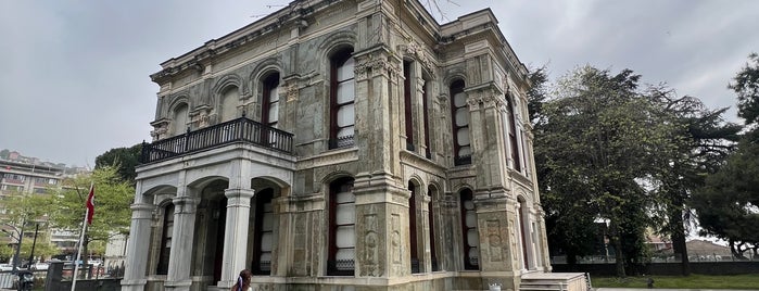 Kasr-ı Hümayun Saray Müzesi is one of Müzeler.