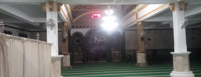 Masjid JAMI' ISMAIL is one of Orte, die donnell gefallen.