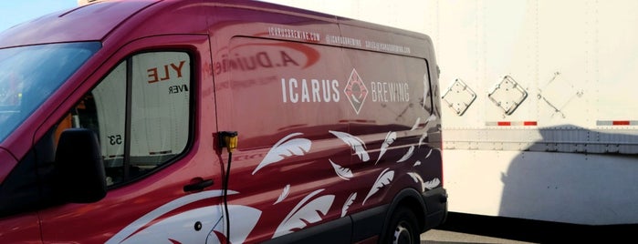 Icarus Brewing Company is one of Orte, die Paula gefallen.