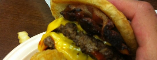 Kellys Big Burger is one of CLARKSVILLE, TN.