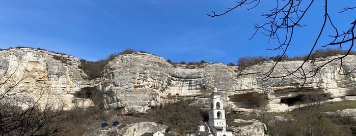 Свято-Успенский Монастырь is one of Украина. Must visit.