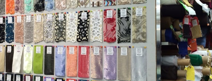 B&J Fabrics is one of Locais curtidos por Catarina.