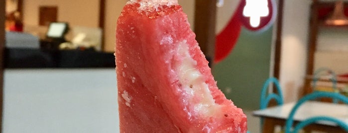 Paletas Wey (Frozen Fruit Bar) is one of Bali.