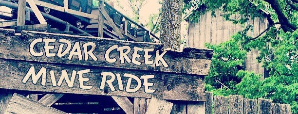 Cedar Creek Mine Ride is one of Tempat yang Disukai Fernando.