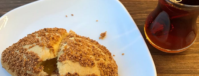 Fırıncı Pasta&Cafe is one of Posti che sono piaciuti a Nora.